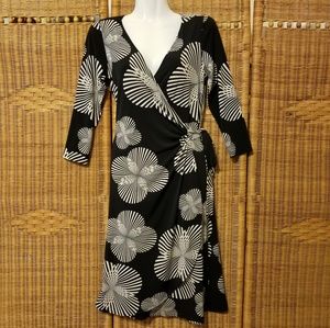 Maggie London Geometric Print Wrap Dress